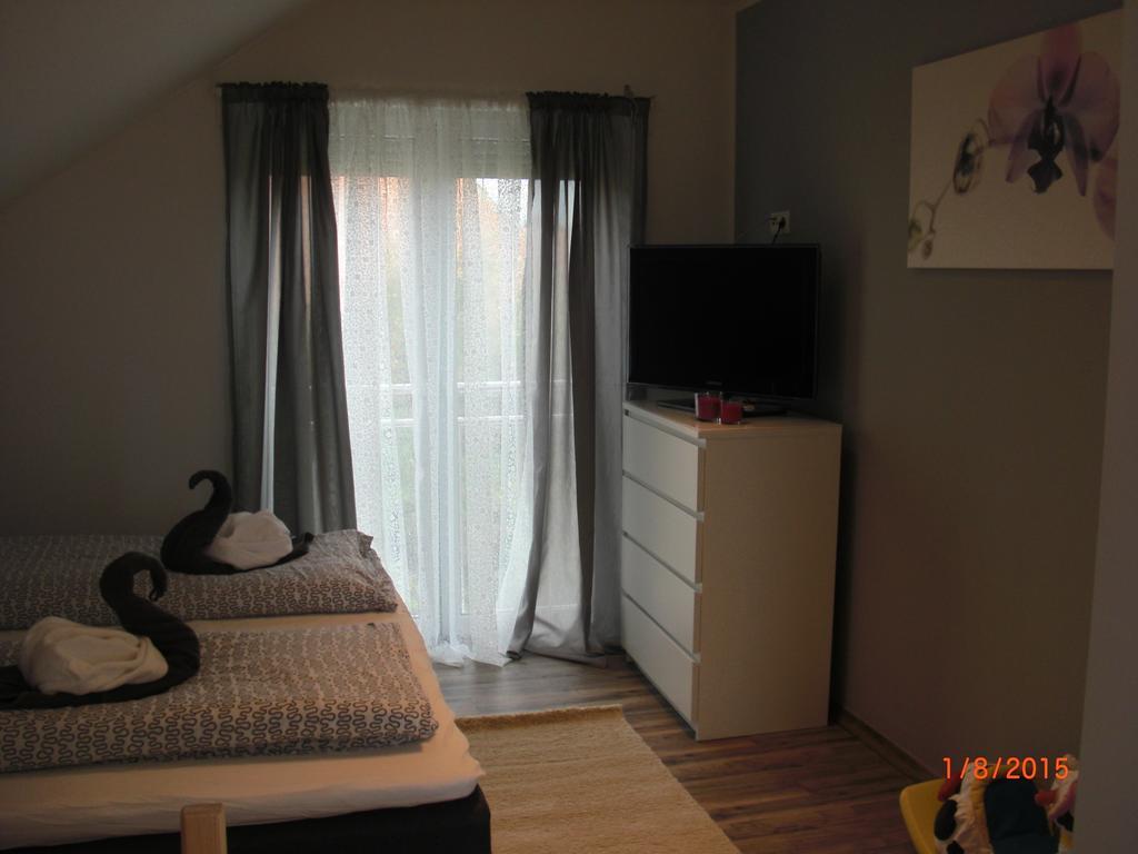 Ferienwohnung Misita Rust Bagian luar foto