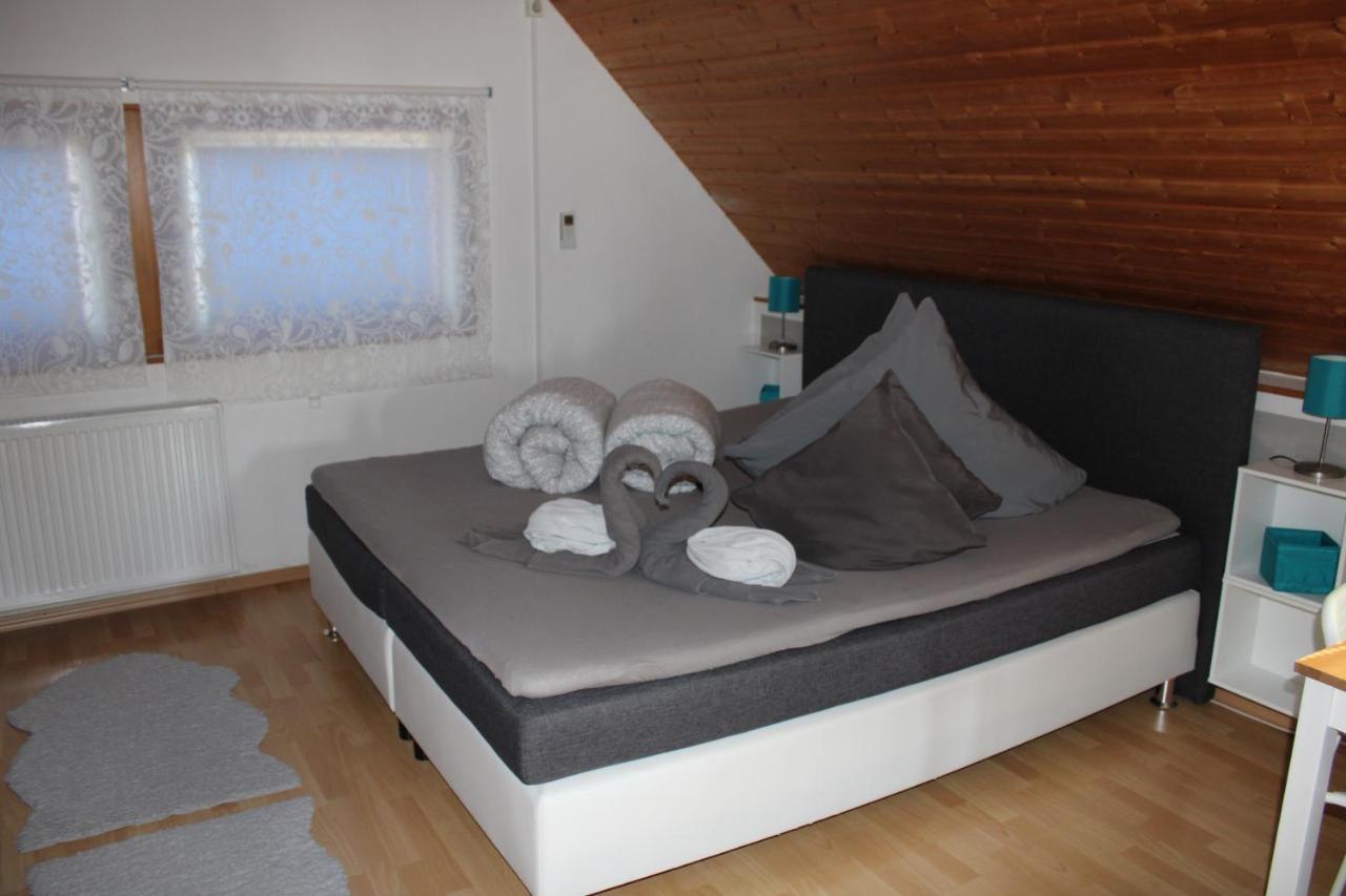 Ferienwohnung Misita Rust Bagian luar foto
